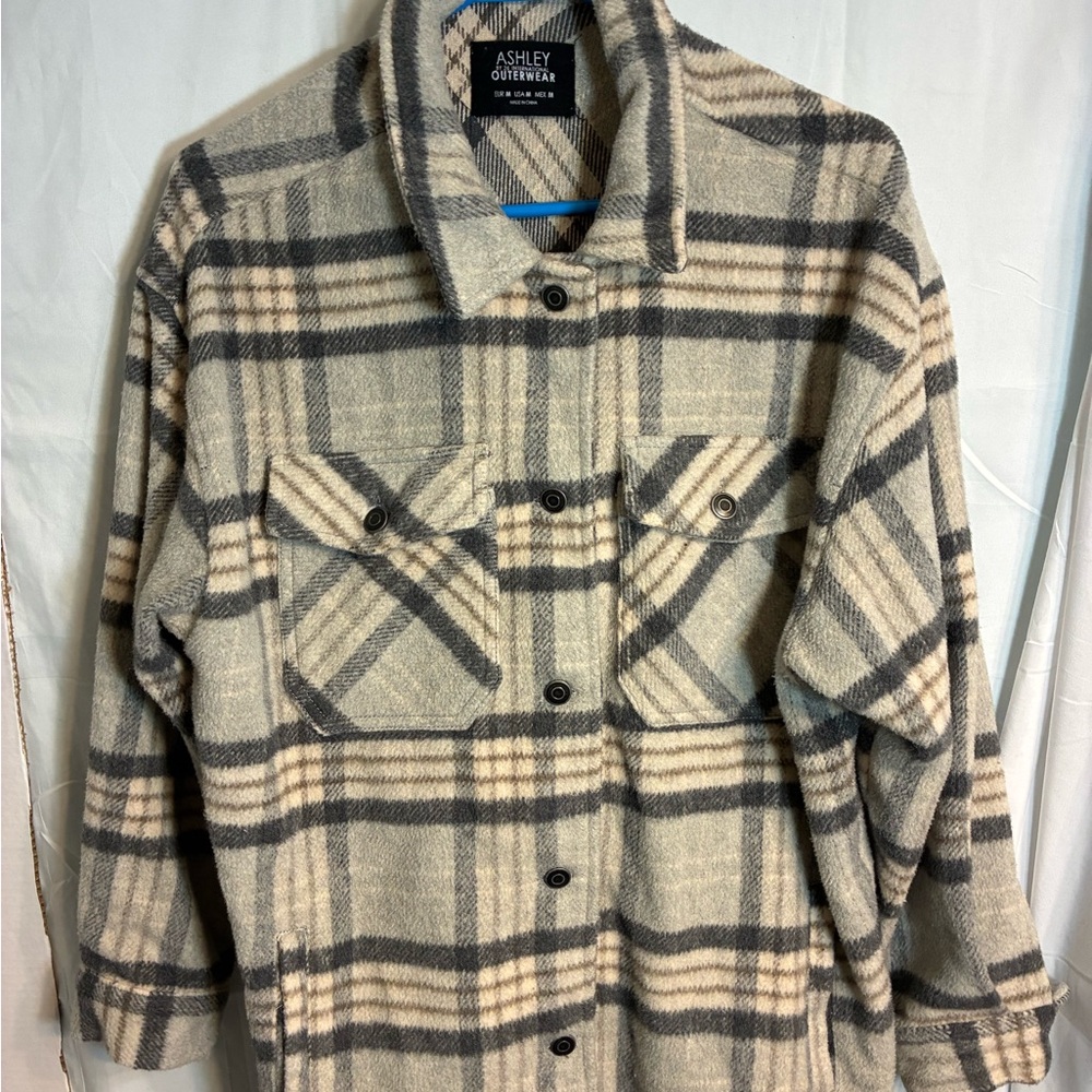 Ashley By 26 International Plaid Outerwear in Gray and Cream